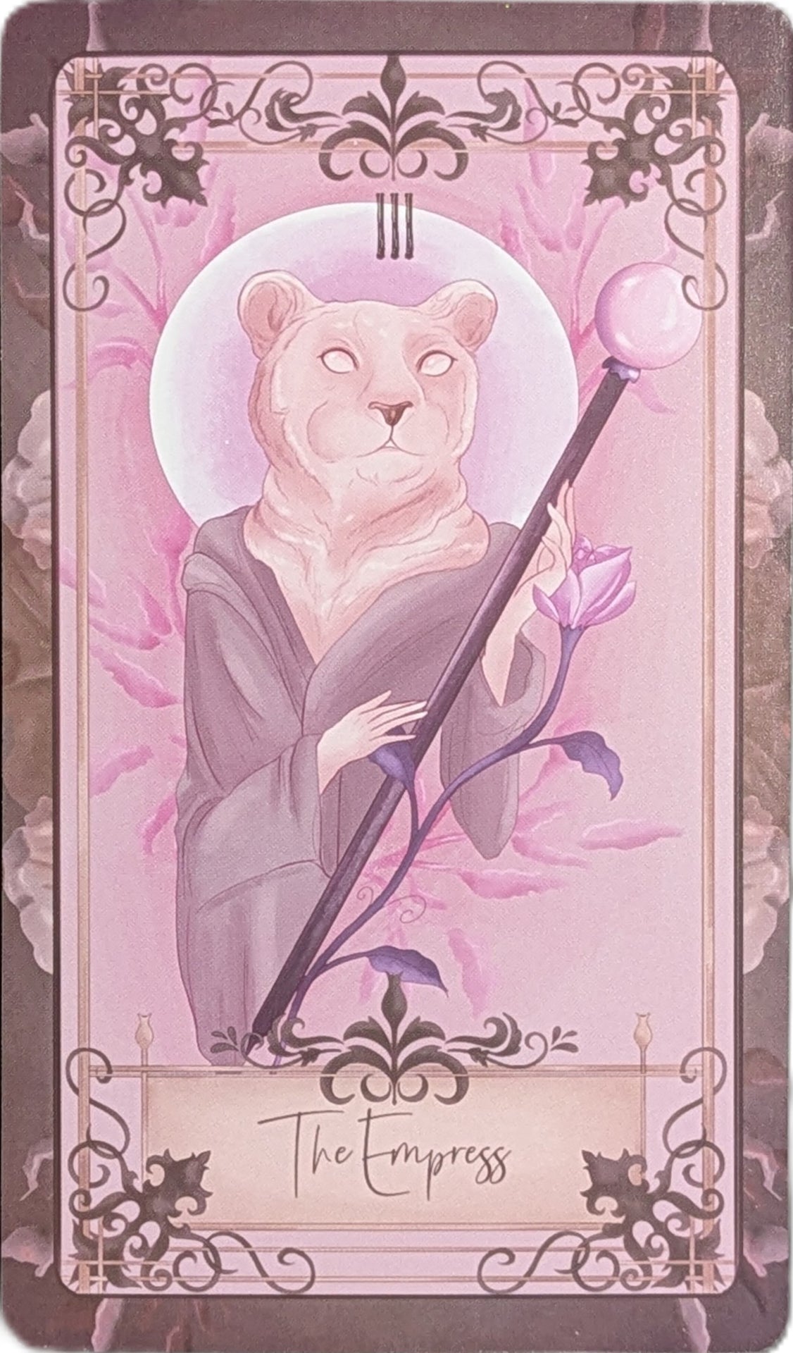 The Reigning Rouge Tarot Deck