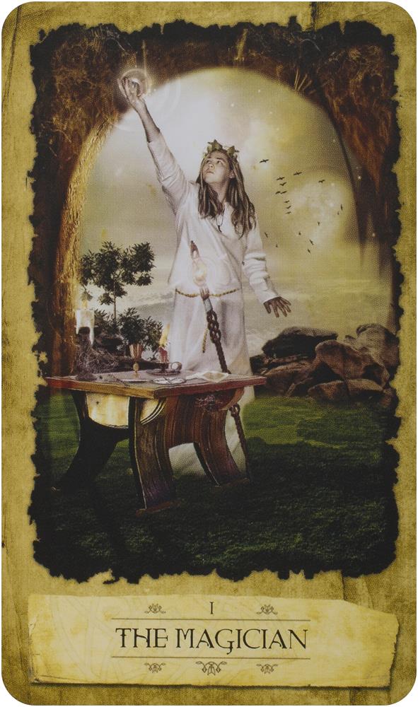Mystic Dreamer Tarot [With 78-Card Deck and Book]