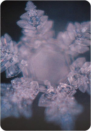 WATER CRYSTAL ORACLE (48 water crystal image cards & instruction booklet)