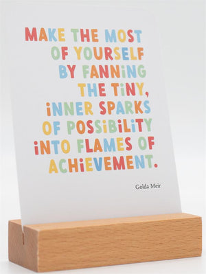 The Little Box of Confidence: 52 Beautiful Cards of Uplifting Quotes and Empowering Affirmations