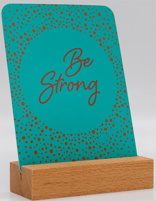 Be Strong: 52 Beautiful Cards of Inspiring Quotes and Empowering Affirmations to Encourage Confidence