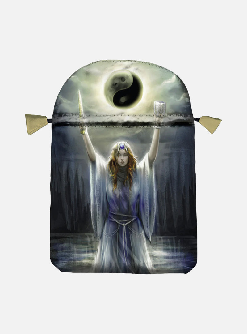 Printed satin 'Sacred Priestess'
