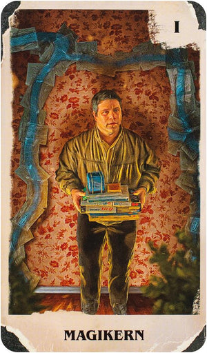 Stranger Things : tarotkort och bok
