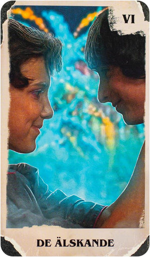 Stranger Things : tarotkort och bok